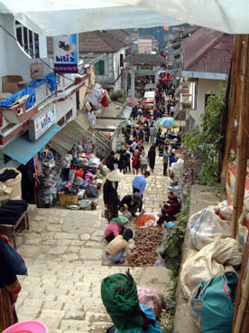marché de Sapa (Lào Cai)