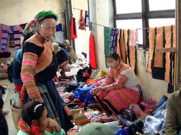 Hmông fleuri, marché de Sapa (Sapa, Lào Cai)