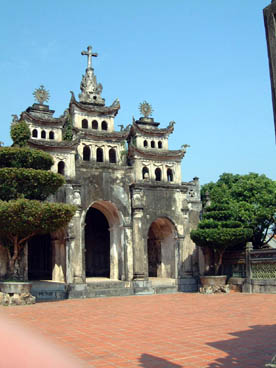 chapelle du Sacré cœur de Jésus, Phat Diêm (Kim Son, Ninh Binh)