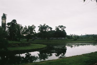 lac Nhuan Trach, tombeau de Trieu Tri (1807-1841-1847)(Hué) lac Nhuan Trach, tombeau de Trieu Tri (1807-1841-1847)(Hué)