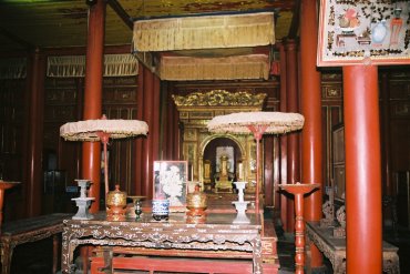 palais Bieu Duc, tombeau de Trieu Tri (1807-1841-1847)(Hué) palais Bieu Duc, tombeau de Trieu Tri (1807-1841-1847)(Hué)