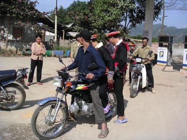 Lô lô (Phô Ràng, Bao Yen, Lào Cai)