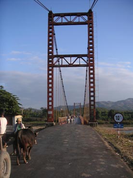 pont sur la rivière Dakbla (Kontum)