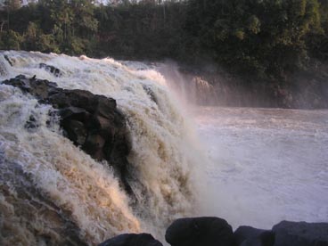 chutes de Gia Long (Krông Ana, Dak Lak)