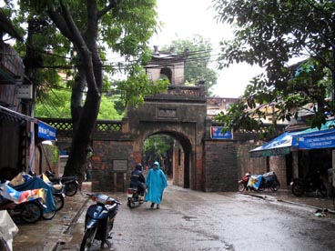 ancienne porte Est (vieille ville, arrondissement de Hoan Kiem, Hanoi)