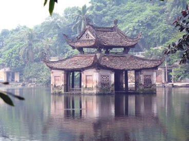 Thuy Dinh et lac Long Tri, pagode du maître (Hoàng Xa, Phuong Cach, Quôc Oai, Hà Tây)