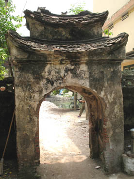 porte de la Montagne, pagode du maître (Hoàng Xa, Phuong Cach, Quôc Oai, Hà Tây)