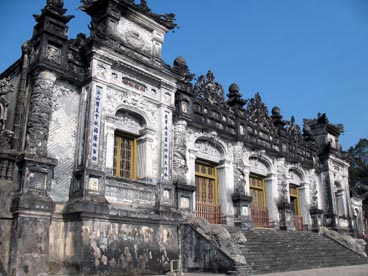 palais Khai Thành, tombeau de Khai Dinh (1885-1916-1925)(Hué)
