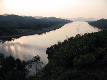 la rivière des Parfums vue de la colline de Vong Canh, Hué