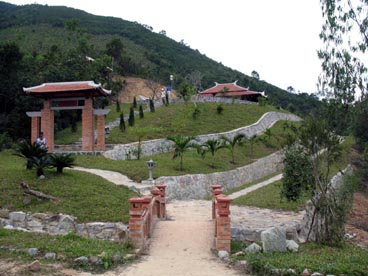 pagode Huyèn Không Son Thuong ( Huong Hô, Huong Trà, Thùa Thiên-Hué) pagode Huyèn Không Son Thuong ( Huong Hô, Huong Trà, Thùa Thiên-Hué)
