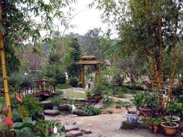 pagode Huyèn Không Son Thuong ( Huong Hô, Huong Trà, Thùa Thiên-Hué) pagode Huyèn Không Son Thuong ( Huong Hô, Huong Trà, Thùa Thiên-Hué)