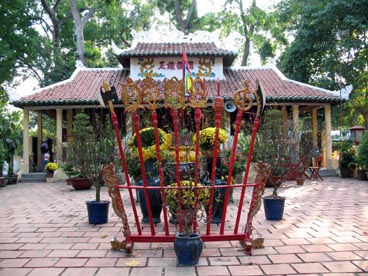 temple des rois Hùng, parc culturel municipal (quartier Ben Thanh, 1er arrondissement, Ho Chi Minh ville) temple des rois Hùng, parc culturel municipal (quartier Ben Thanh, 1er arrondissement, Ho Chi Minh ville)