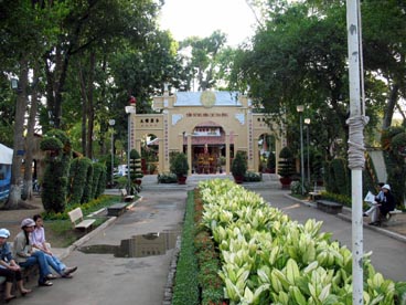 temple des rois Hùng, parc culturel municipal (quartier Ben Thanh, 1er arrondissement, Ho Chi Minh ville) temple des rois Hùng, parc culturel municipal (quartier Ben Thanh, 1er arrondissement, Ho Chi Minh ville)