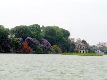 tour de la tortue, lac de l'épée restituée ou de l'épée (arrondissement de Hoan Kiem, Hanoi)