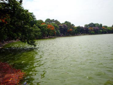 lac de l'épée restituée ou de l'épée (arrondissement de Hoan Kiem, Hanoi)