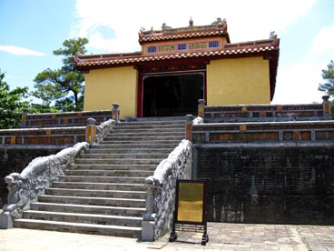 pavillon de la stèle, tombeau de Minh Mang (1791-1820-1841)(Hué)