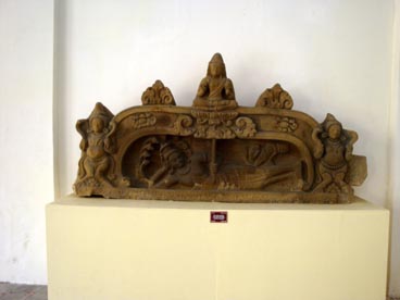 la naissance de Brahma, musée Cham (Danang)