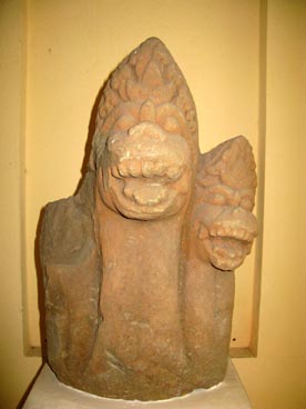 serpent naga, musée Cham (Danang)