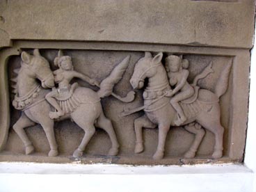joueurs de polo, musée Cham (Danang)