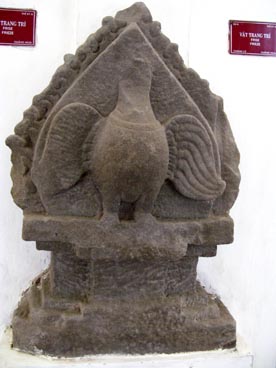 décoration du haut d'une tour, musée Cham (Danang)