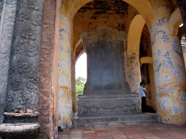 pavillon de la stèle, tombeau de Tu Duc ou mausolée Khiêm Lang (1829-1848-1883)(Hué)