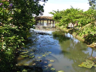 pont à toiture en tuile de Thanh Toan (Thuy Thanh, Huong Thuy, Hué, Thùa Thiên-Hué)