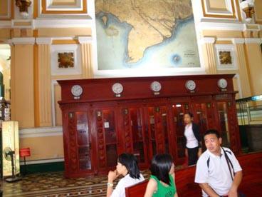 poste centrale (2 place Cong Xa Paris, quartier Ben Nghe, 1er arrondissement, Ho Chi Minh ville)