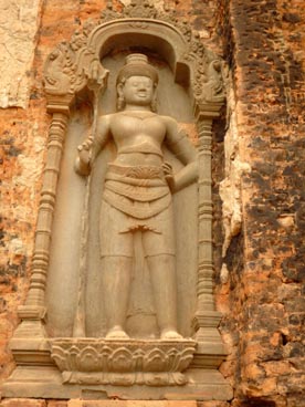 dvarapala, Preah Ko, fin du IX° siècle, culte brahmanique, site de Roluos (Siem Reap, Cambodge)