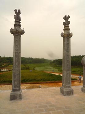 temple de Lac Long Quan (2825-2793-2525), temples des rois Hung (2879-258)(Hy Cuong, Lâm Thao, Phu Tho)