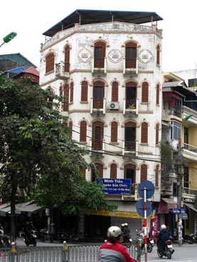 rue Ton Duc Thang et rue Hang Chao (quartier Van Mieu, arrondissement de Dong Da (Hanoi)