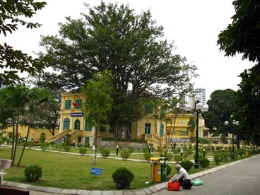 Ancienne nonciature (42 rue Nha Chung, arrondissement de Hoan Kiem, Hanoi)