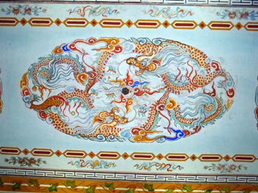 salle des mandarins civiles (pavillon de l'Est, Hữu vu 右廡), cité pourpre interdite (tử cấm thành 紫禁城)(Hué)